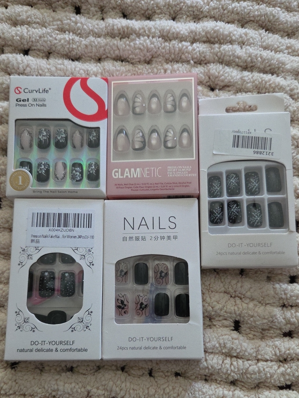 Pink Press-On Nails - 24pcs Fashion Set